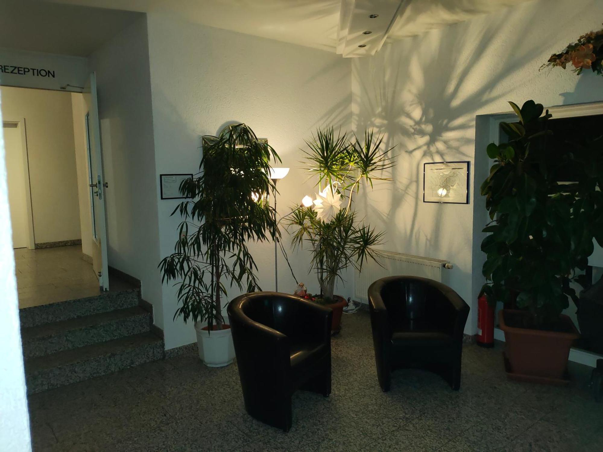 Hotel Zur Eisenbahn ロートガウ エクステリア 写真