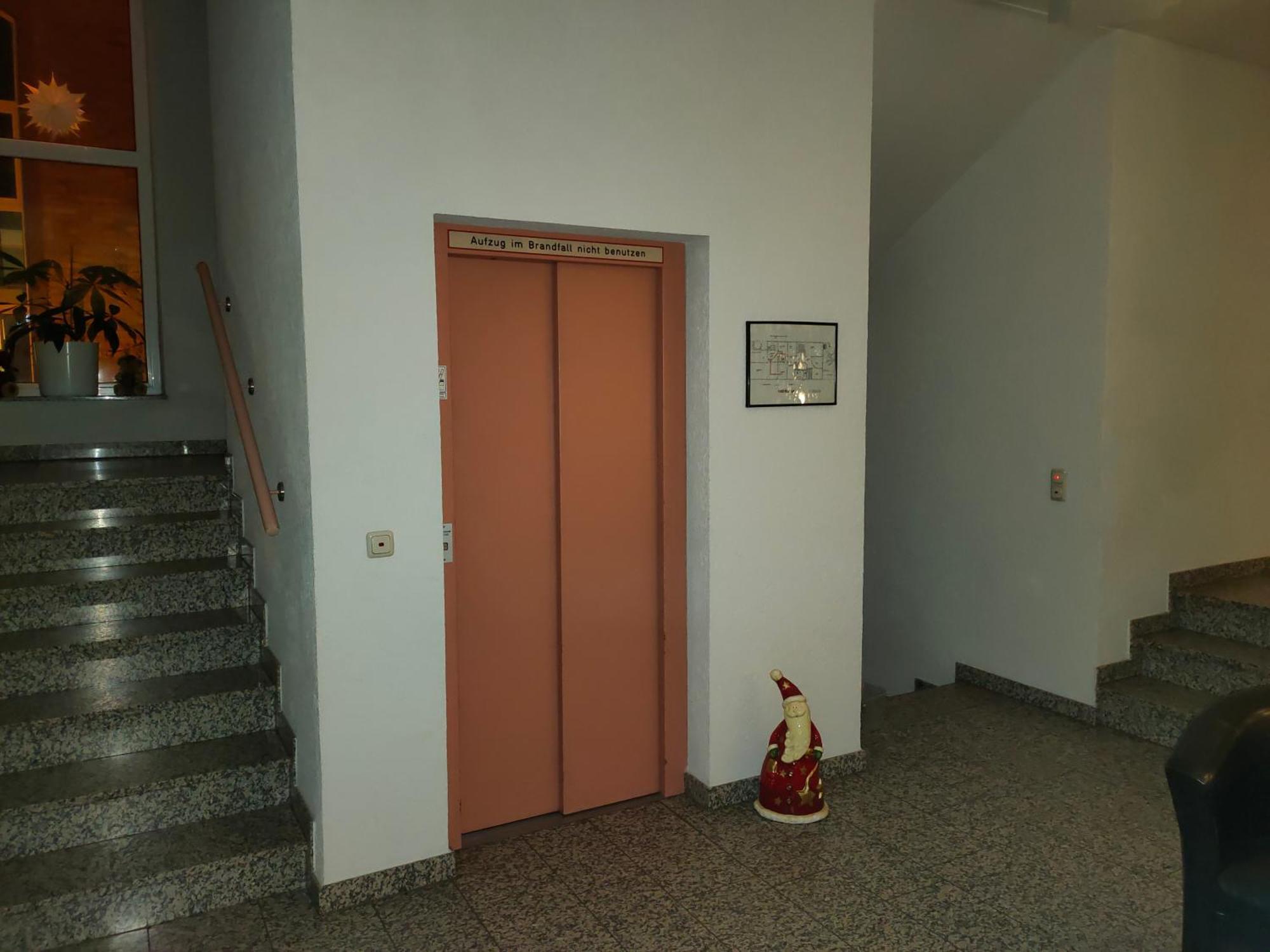 Hotel Zur Eisenbahn ロートガウ エクステリア 写真